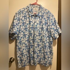 28 Palms button up shirt